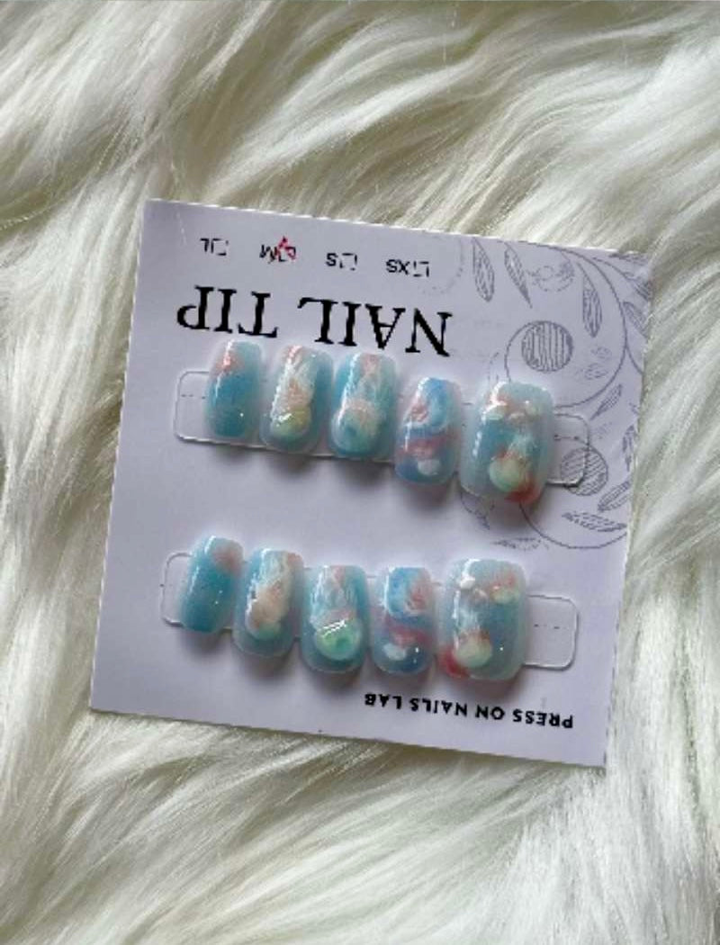 Cloud Kiss Decorated Sky Blue Stick-On Nails