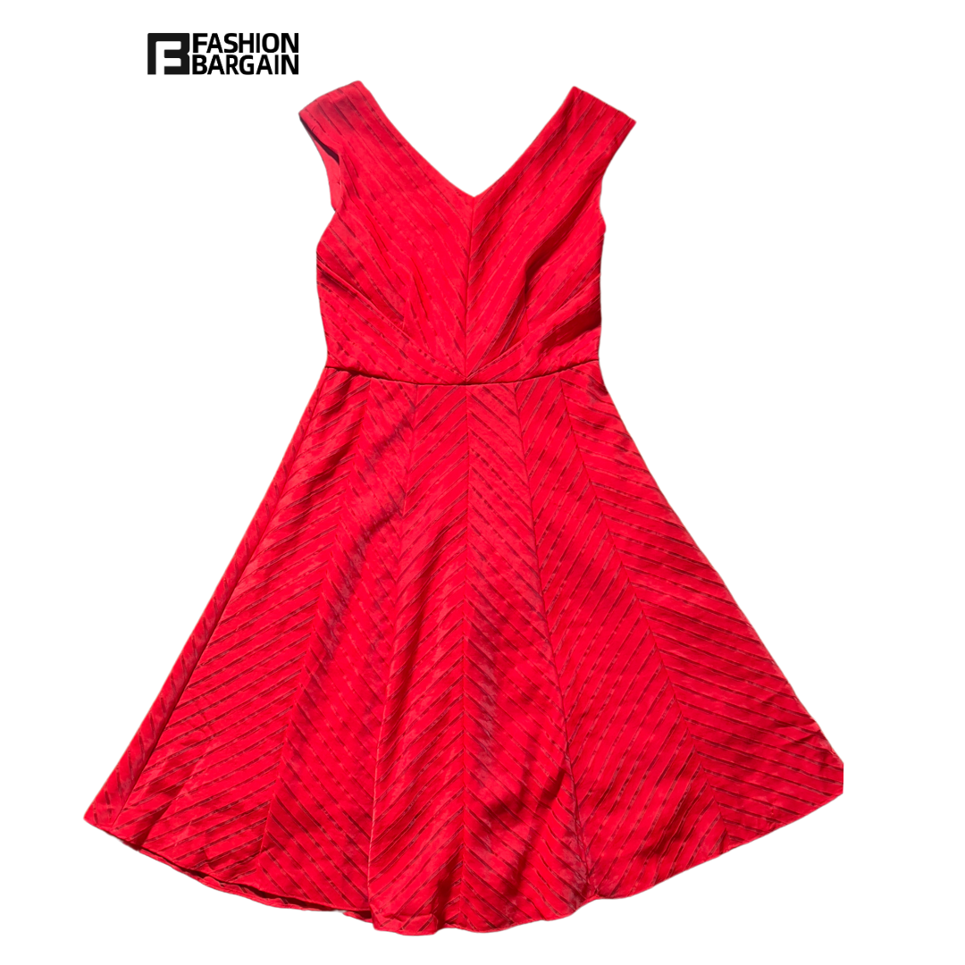 Red sleeveless dress