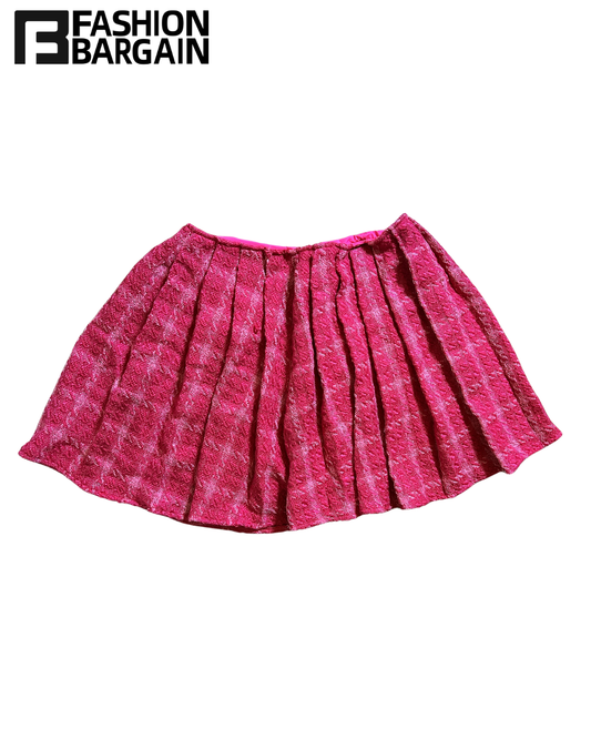 Red pleated mini skirt