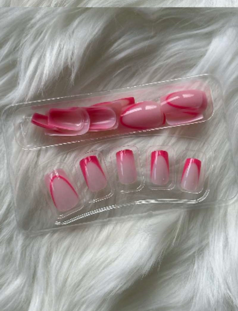Blush Bloom Gradient Stick-On Nails