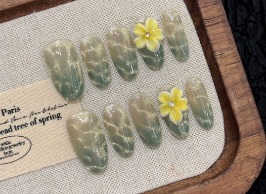 Meadow Bloom Green & Peach Floral Stick-On Nails