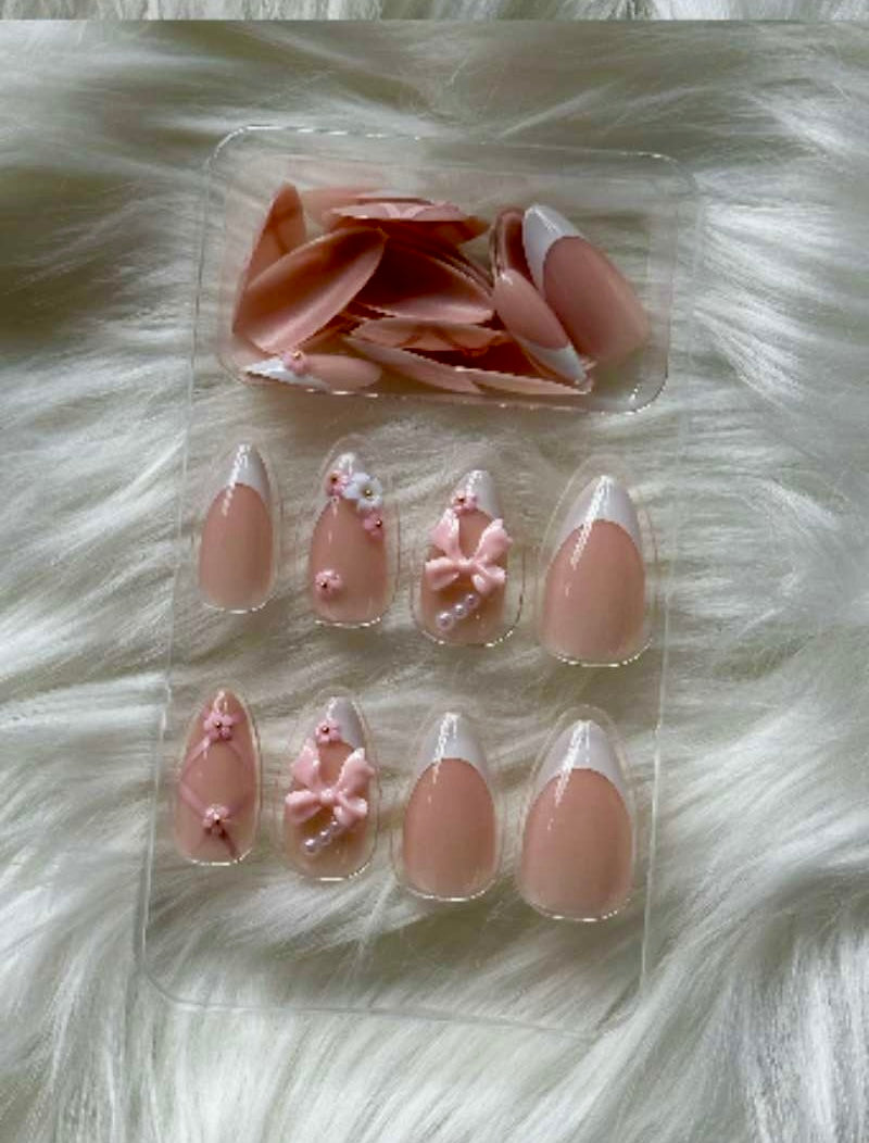 Peach Belle Bow-Tie & White Edge Stick-On Nails